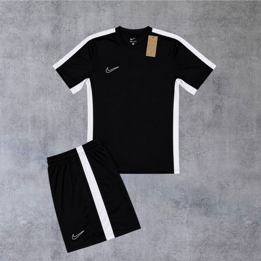 CONJUNTO NIKE ACADEMY - PRETO